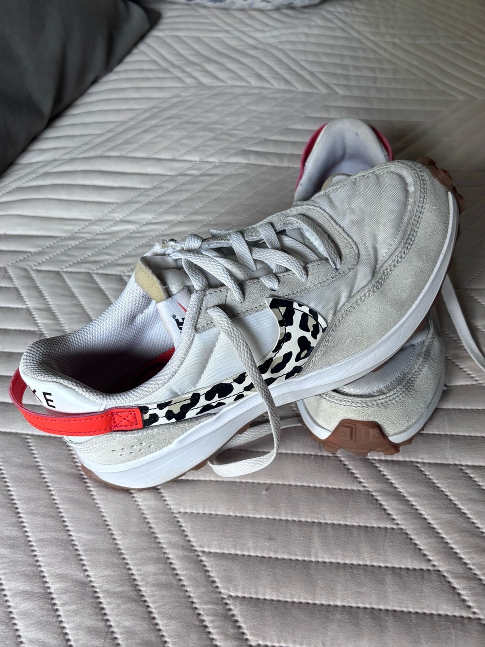 Nike Waffle Debut Women's White & Red Accent Leopard-Print size 7.5